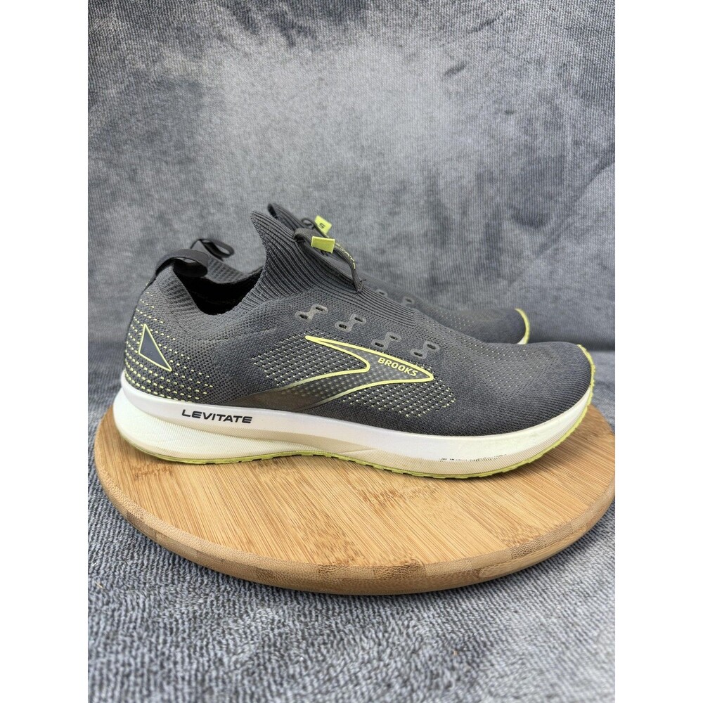 Brooks Levitate StealthFit 5 Shoes Mens Size 9.5 Gray Mesh Sneakers 1103721D045